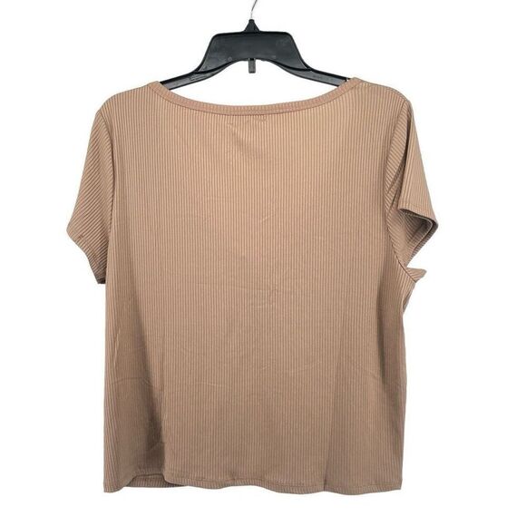 Jolie & Joy Women’s Tan V-Neck Ruched Front Ribbed Cropped Short Sleeve Tee 3X - Picture 7 of 8